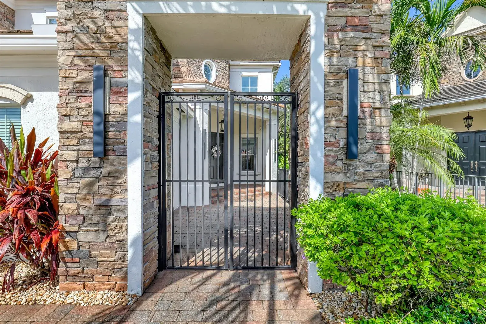8541 Butler Greenwood Drive, Royal Palm Beach FL 33411