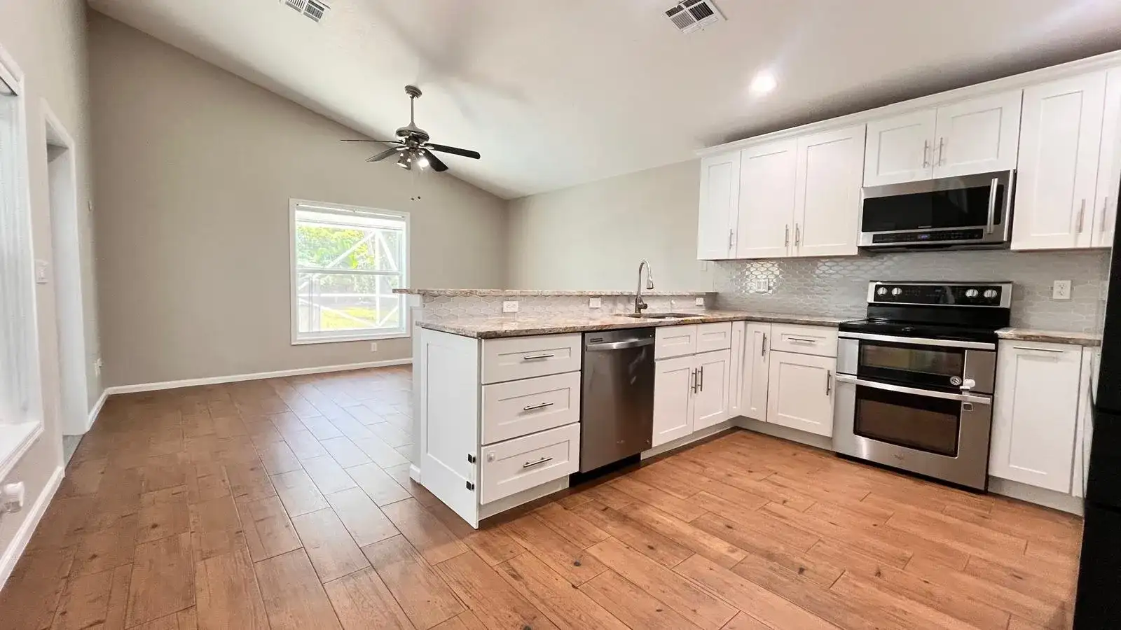 1627 Oak Berry Circle, Wellington FL 33414 photo 2
