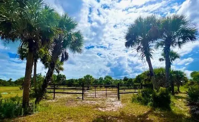 1303 CABBAGE Lane, Okeechobee FL 34974 photo 3