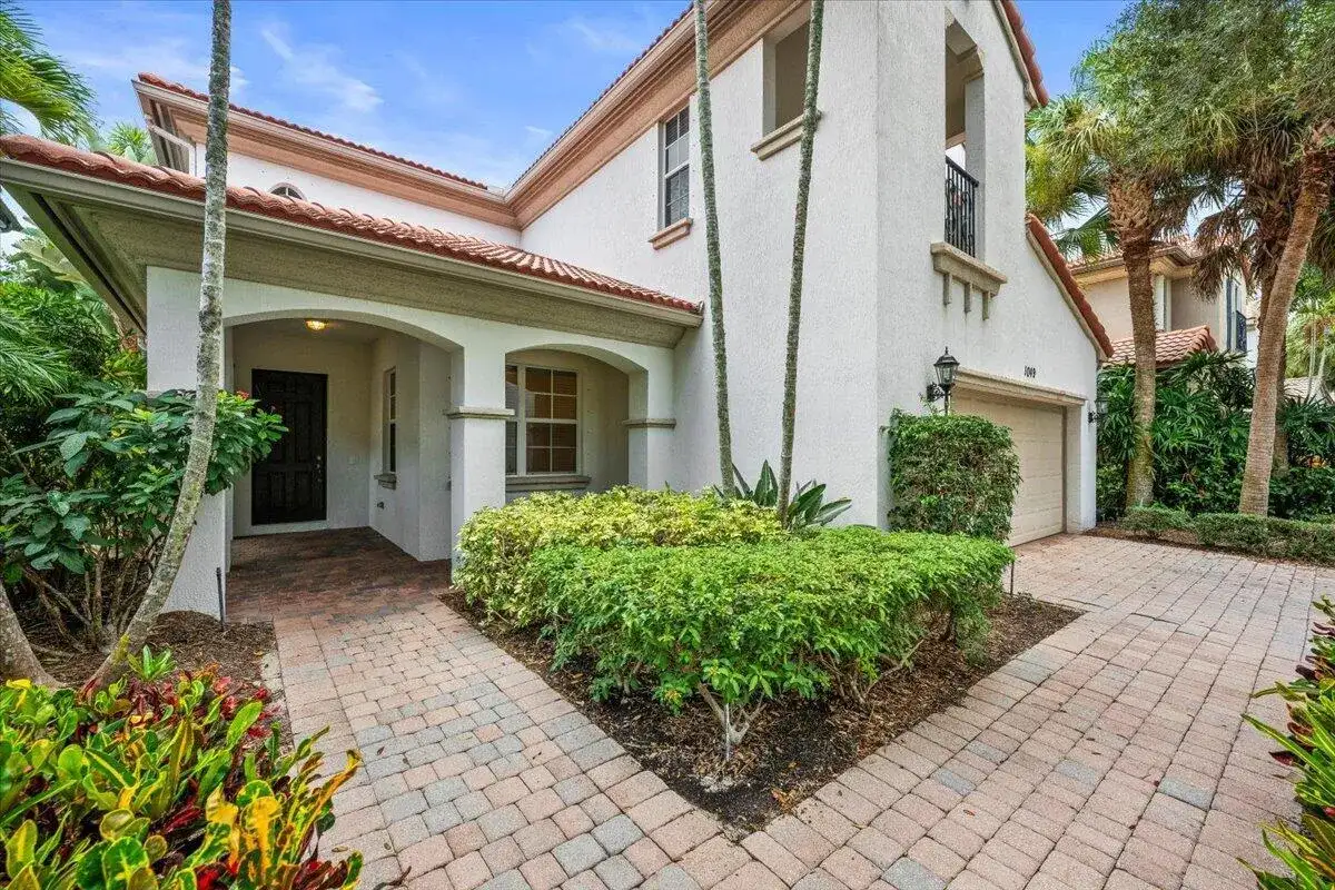 1049 Vintner Boulevard, Palm Beach Gardens FL 33410 photo 3