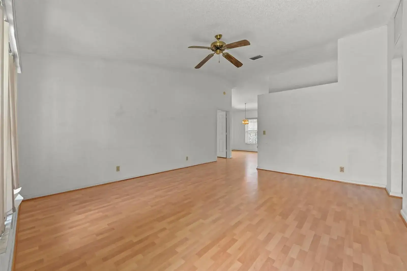 57 VIA DE CASAS NORTE, Boynton Beach FL 33426 photo 2