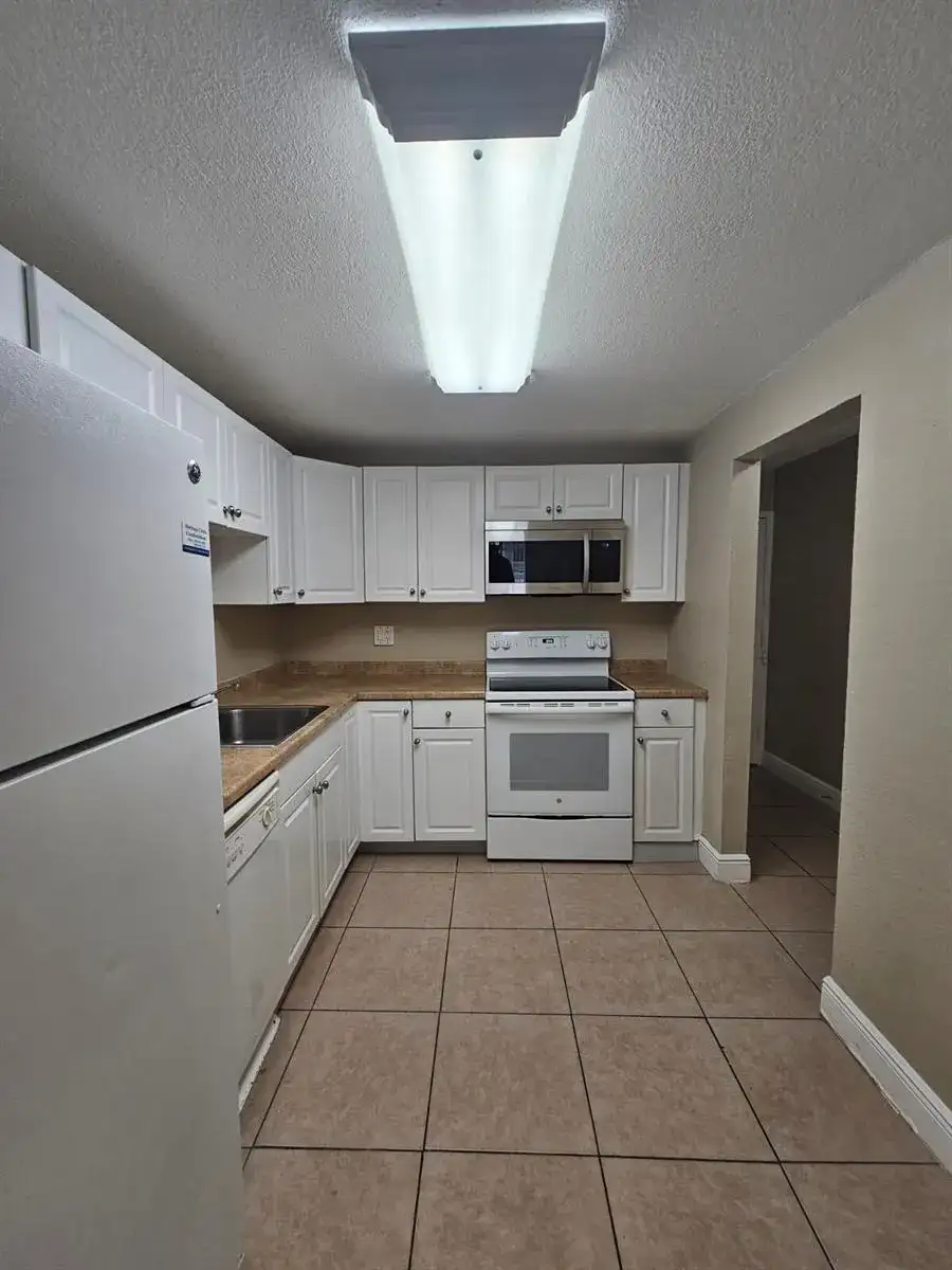 4324 NW 9TH Avenue # 1C, Deerfield Beach FL 33064 photo 5
