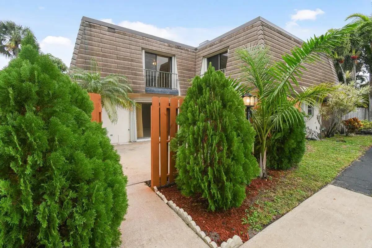 326 JUPITER LAKES Boulevard # 2316D, Jupiter FL 33458