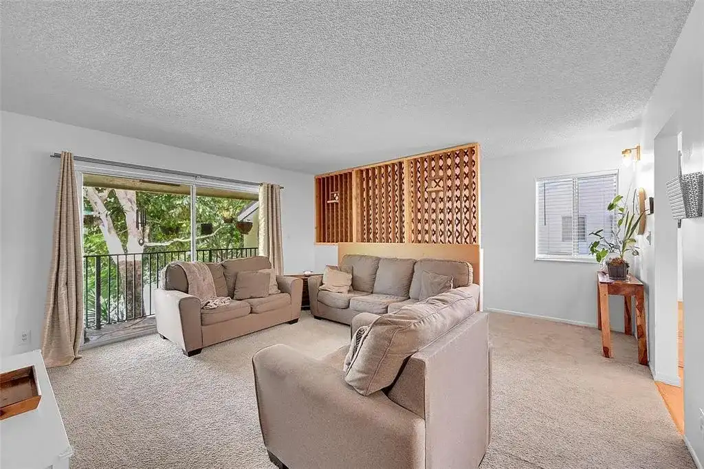 117 GARDENS Drive # 204, Pompano Beach FL 33069