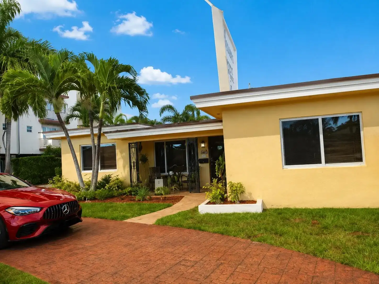1743 RODMAN Street, Hollywood FL 33020
