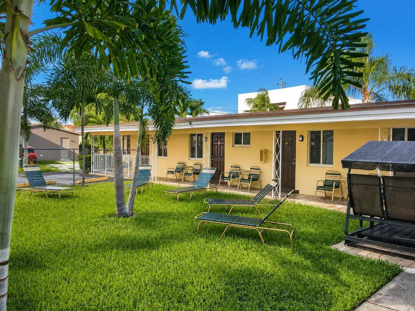 1743 RODMAN Street, Hollywood FL 33020 photo 2