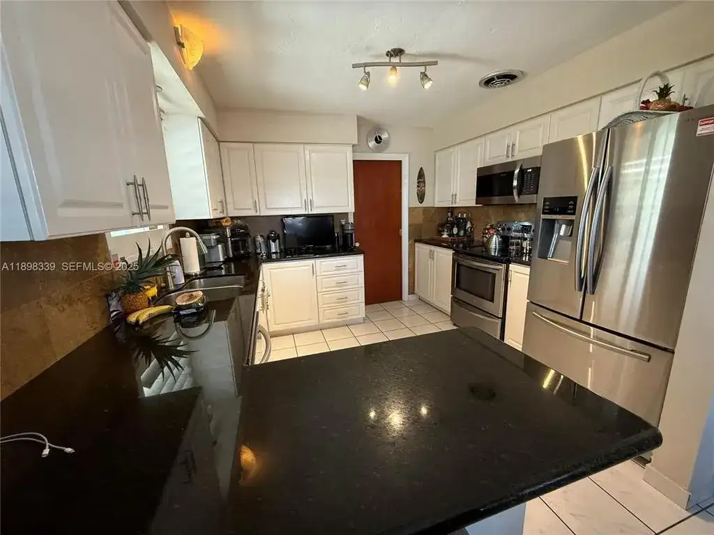 1743 RODMAN Street, Hollywood FL 33020 photo 4