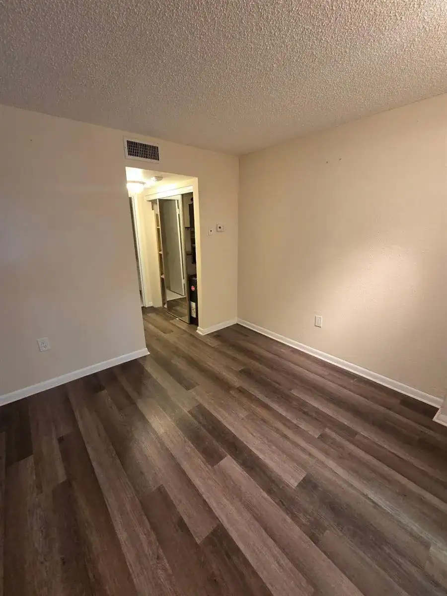 2302 SUNRISE Boulevard # 105, Fort Pierce FL 34982 photo 5