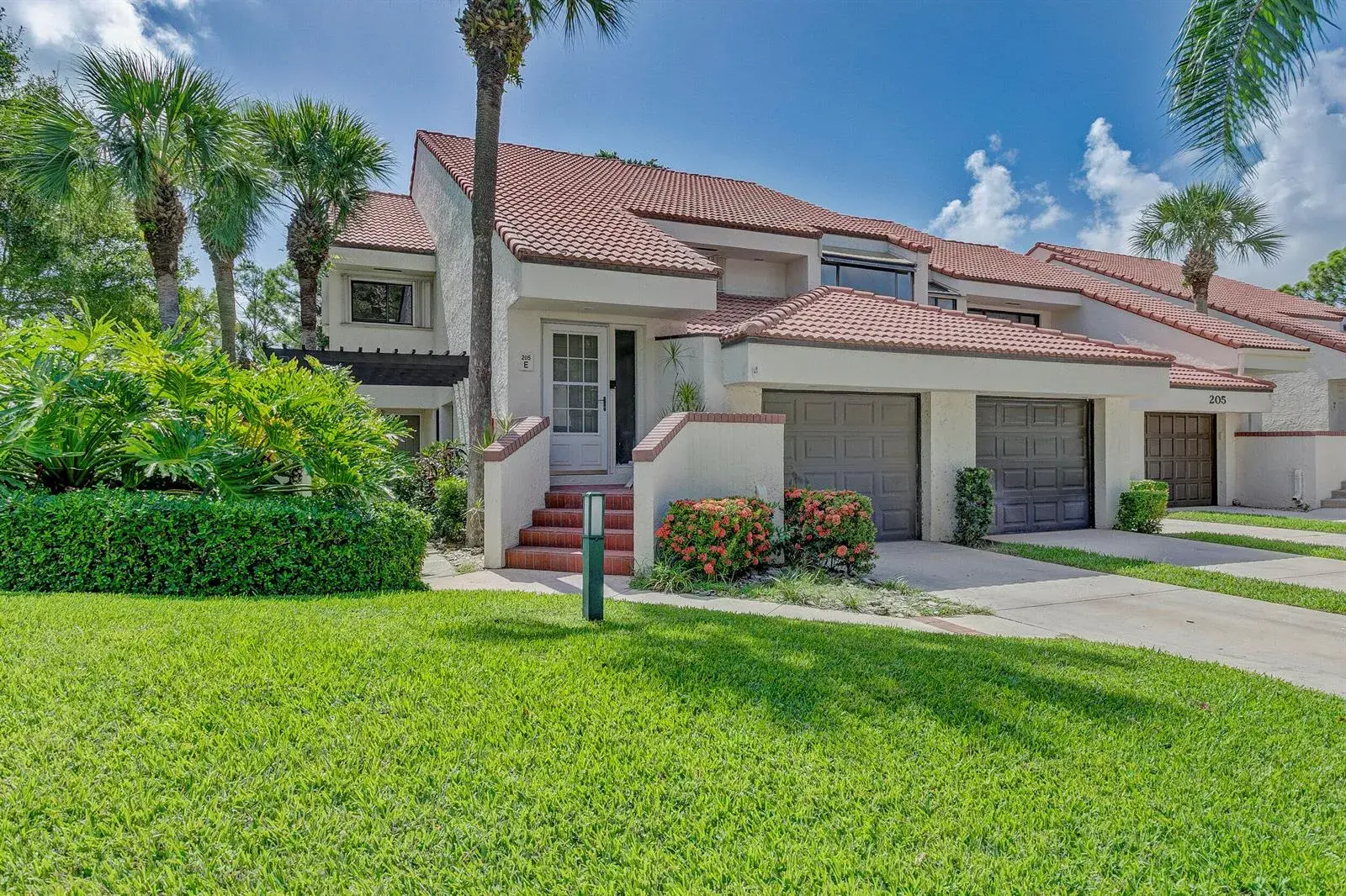205 SEA OATS Drive, Juno Beach FL 33408
