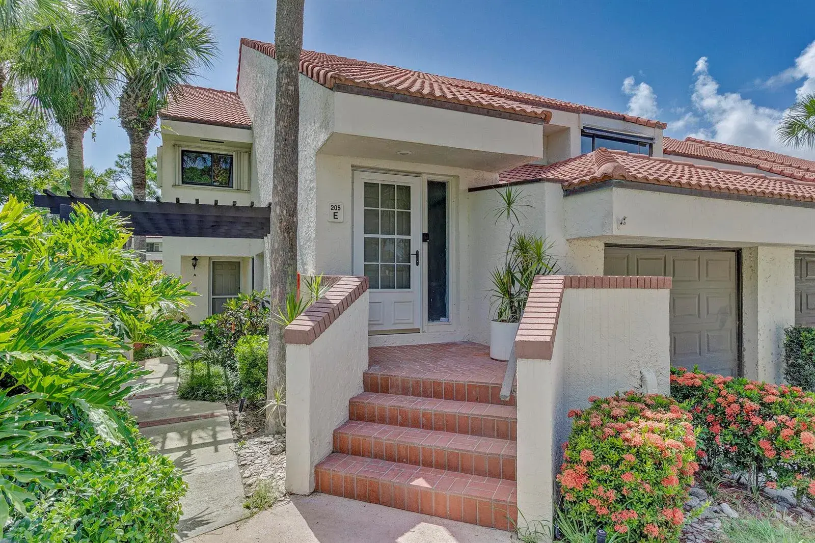 205 SEA OATS Drive, Juno Beach FL 33408