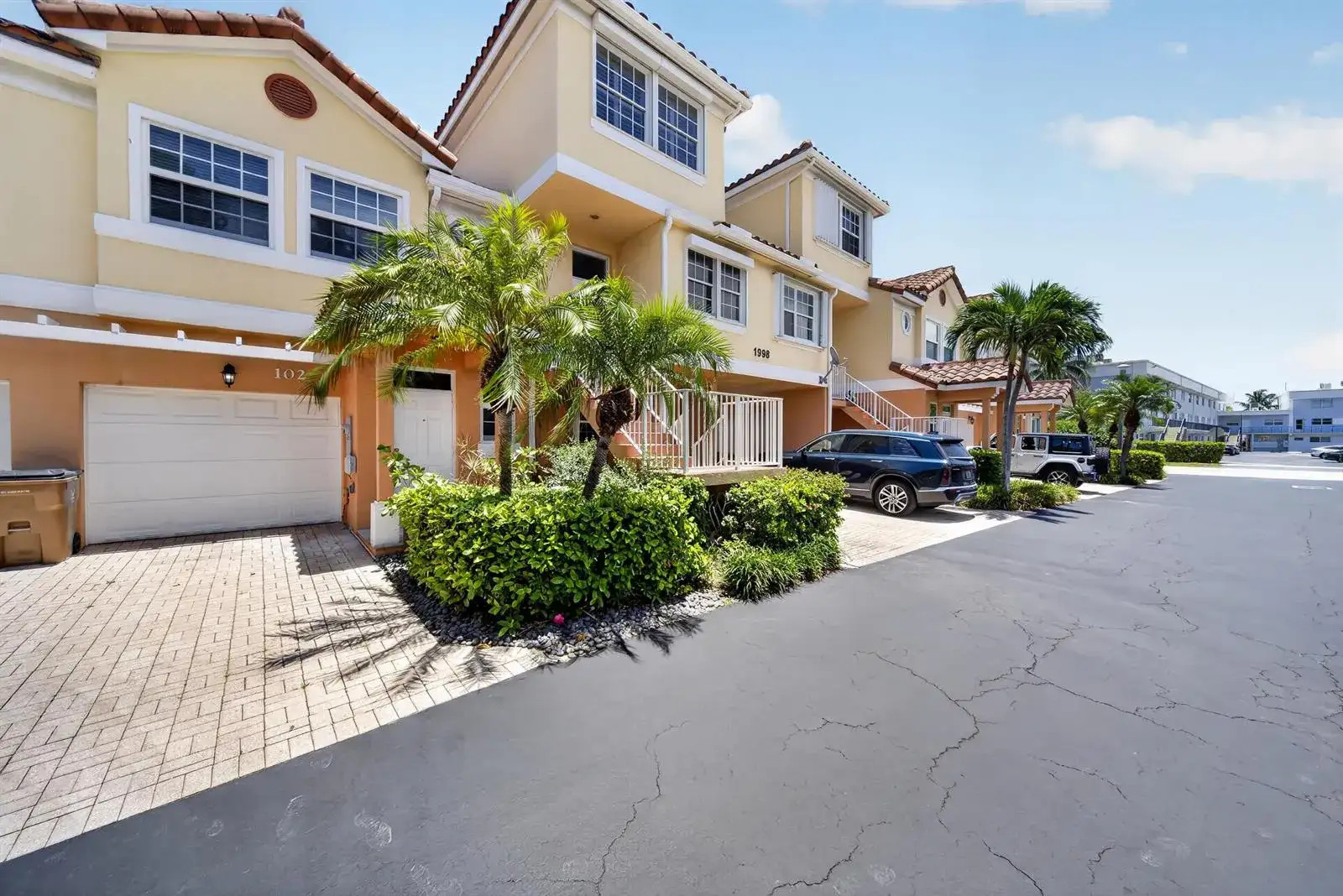 1998 NE 7TH Street # 103, Deerfield Beach FL 33441 photo 2