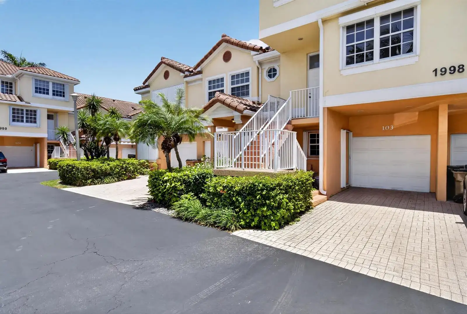 1998 NE 7TH Street # 103, Deerfield Beach FL 33441 photo 3