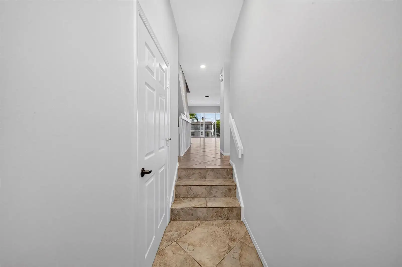 1998 NE 7TH Street # 103, Deerfield Beach FL 33441 photo 4