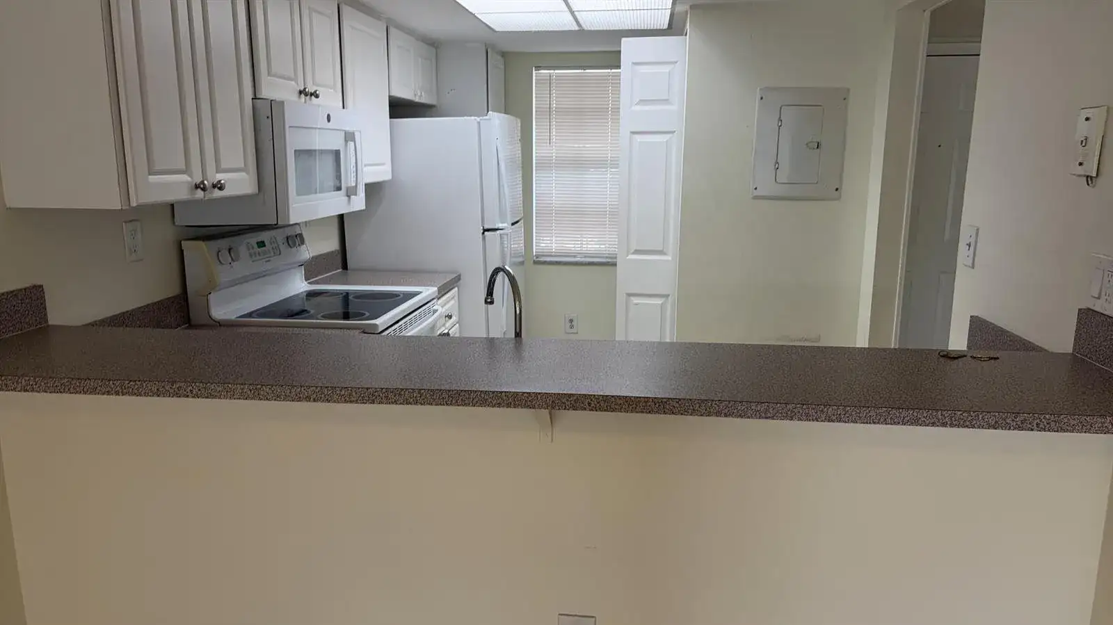 905 Southridge Road # 204a, Delray Beach FL 33444 photo 2