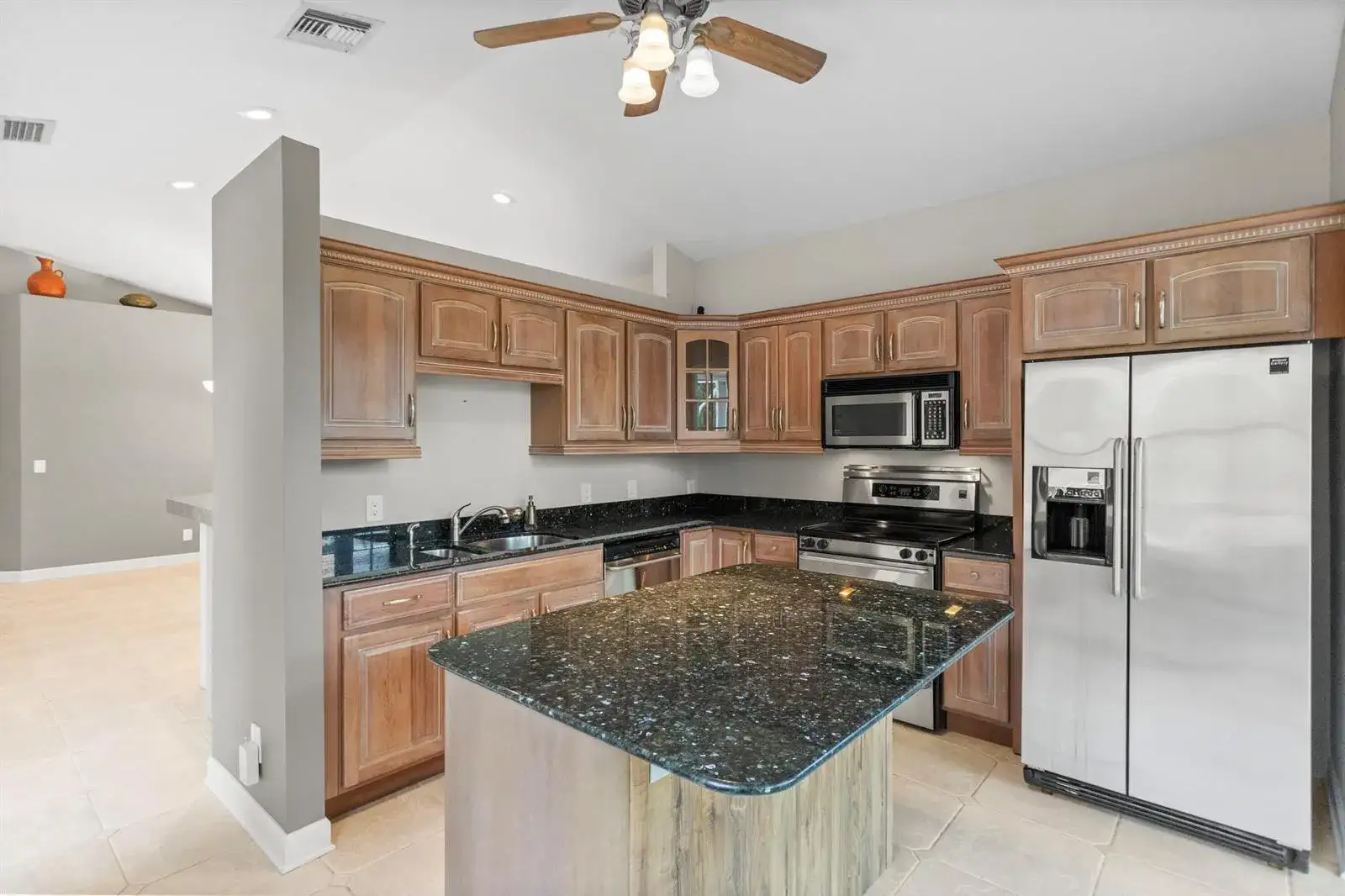 3254 NW 22nd Avenue, Oakland Park FL 33309 photo 5