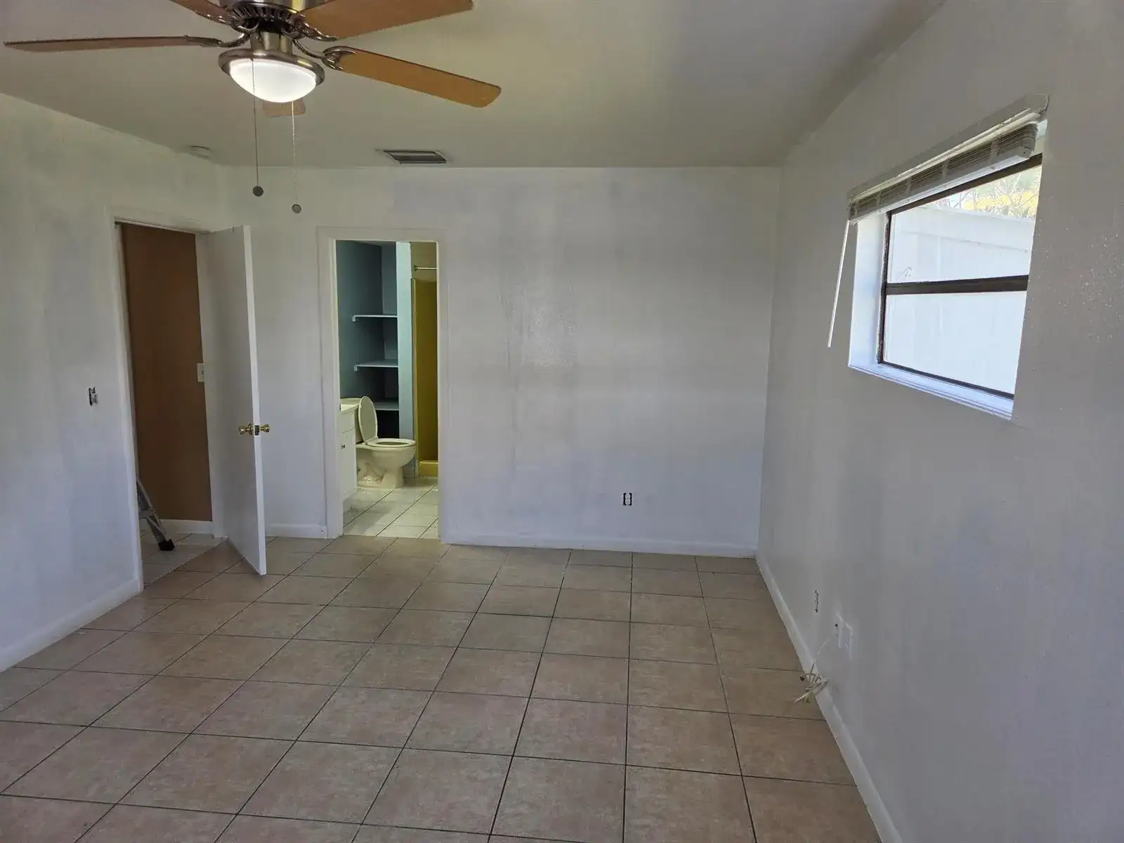 337 Hernando Street, Fort Pierce FL 34949 photo 2