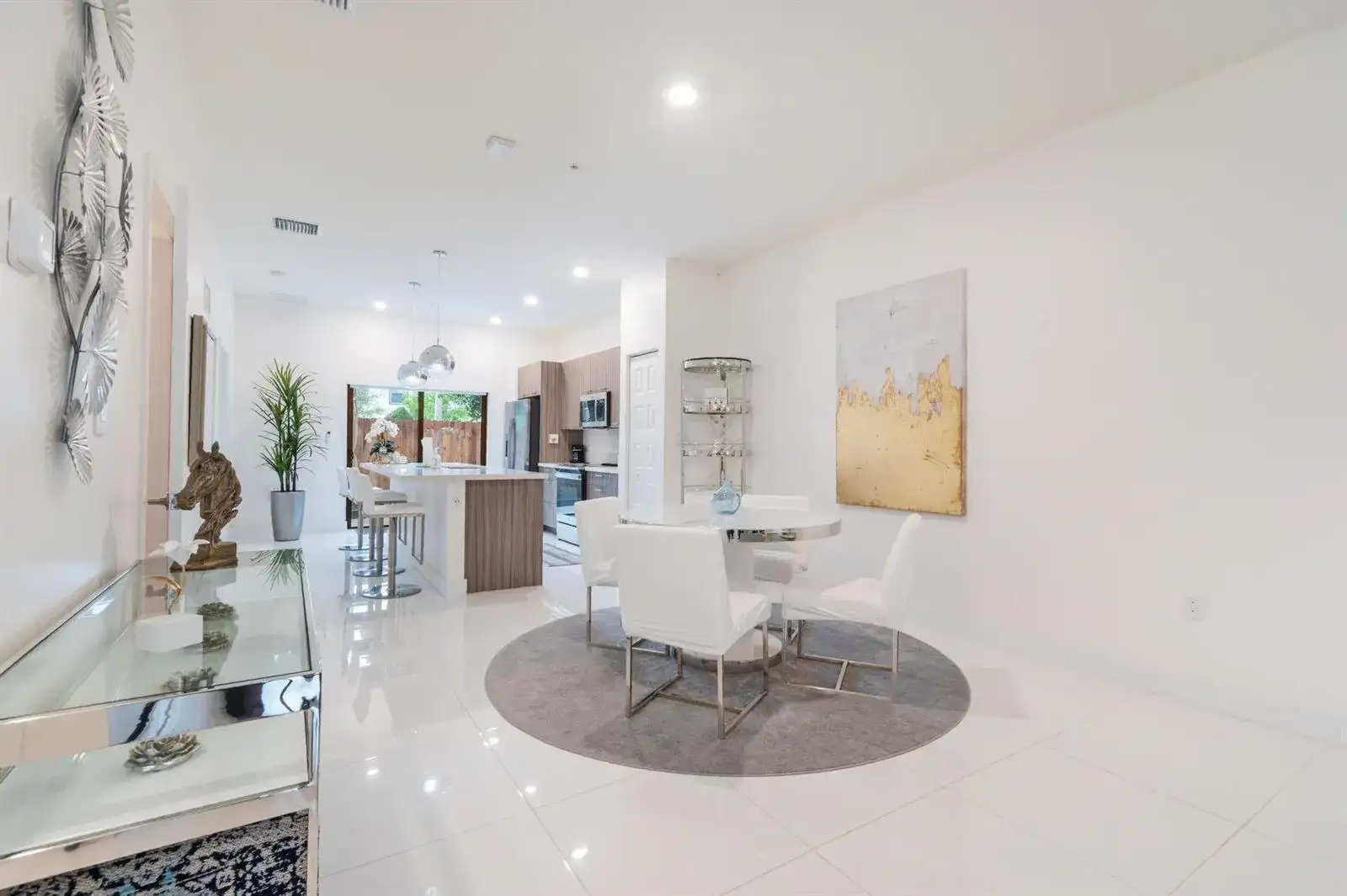 8045 NW 104th Avenue Unit 7, Doral FL 33178 photo 4