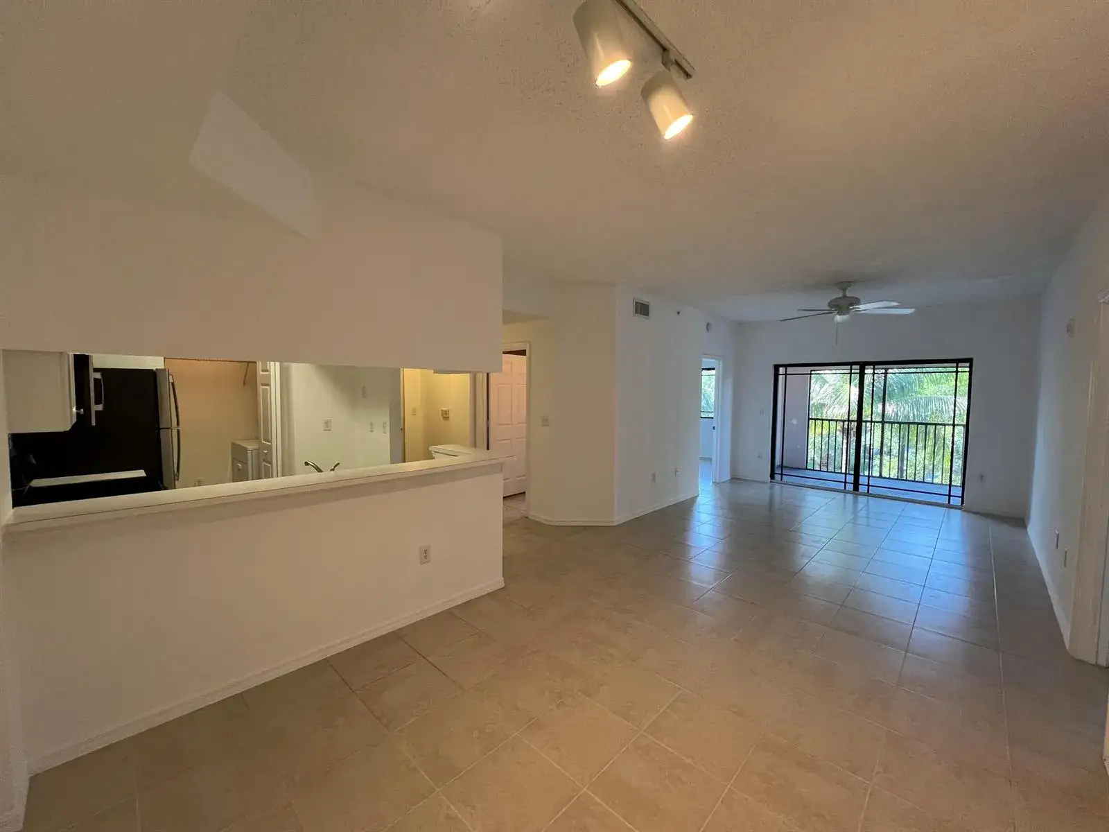 2812 GRANDE Parkway # 301, Palm Beach Gardens FL 33410