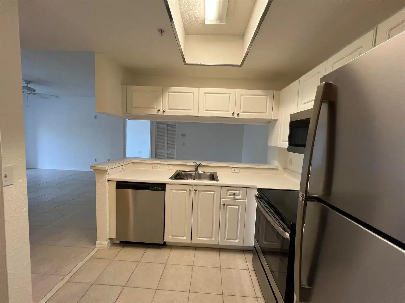 2812 GRANDE Parkway # 301, Palm Beach Gardens FL 33410 photo 3