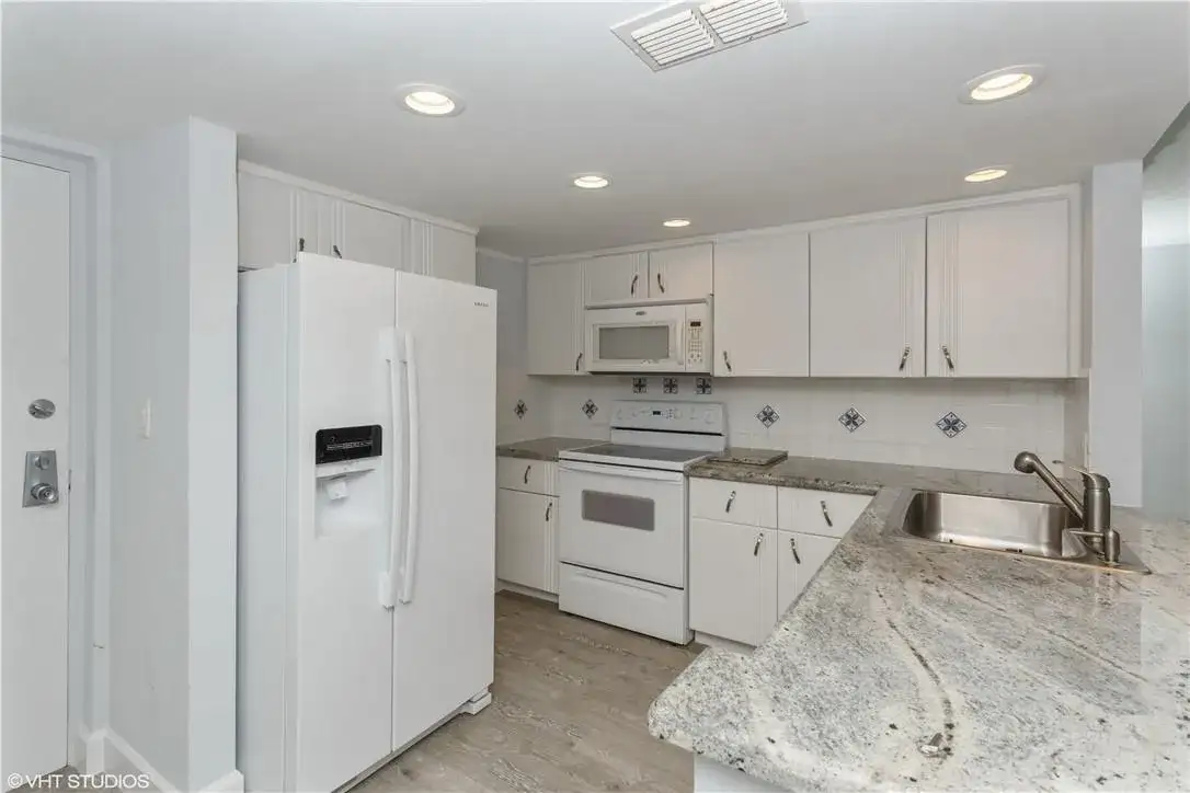 1000 RIVER REACH Drive # 123, Fort Lauderdale FL 33315 photo 2