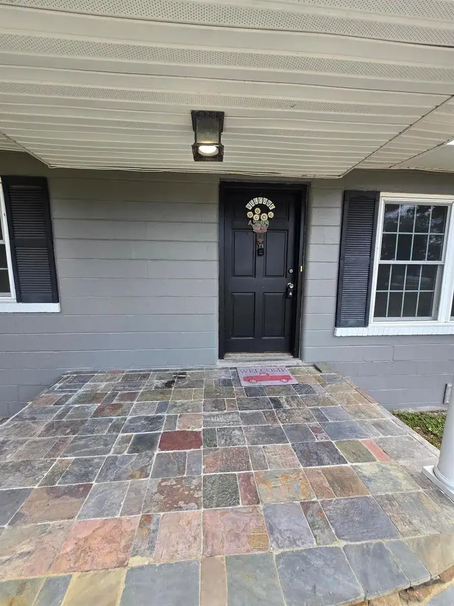 8305 HOGAN Road, Jacksonville FL 32216 photo 2