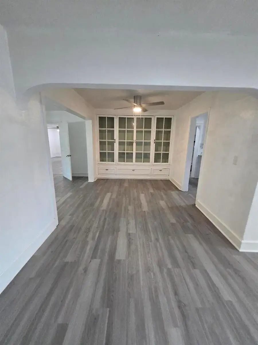 8305 HOGAN Road, Jacksonville FL 32216 photo 5