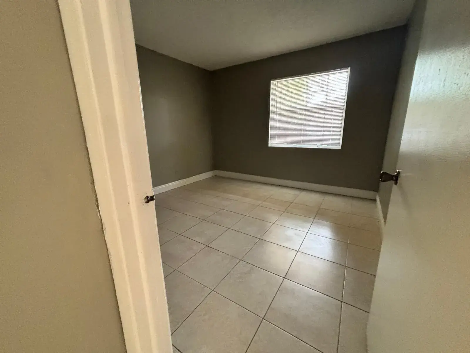704 NW 103rd Terrace # 102, Pembroke Pines FL 33026
