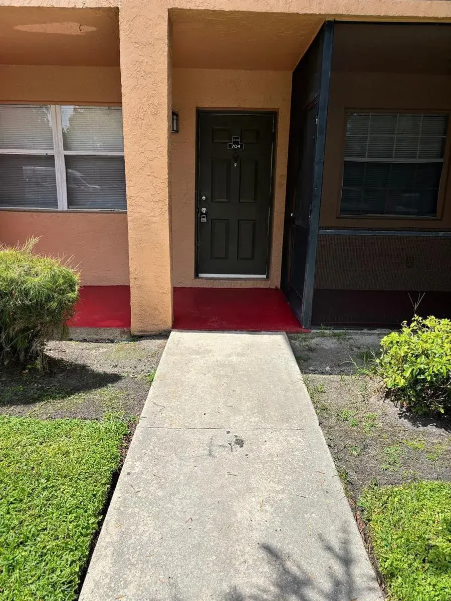 704 NW 103rd Terrace # 102, Pembroke Pines FL 33026