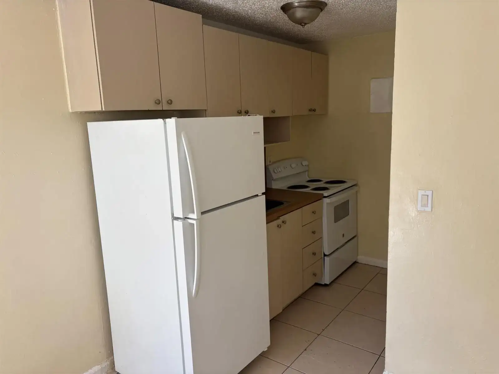 905 19TH Street # 3, West Palm Beach FL 33407 photo 2