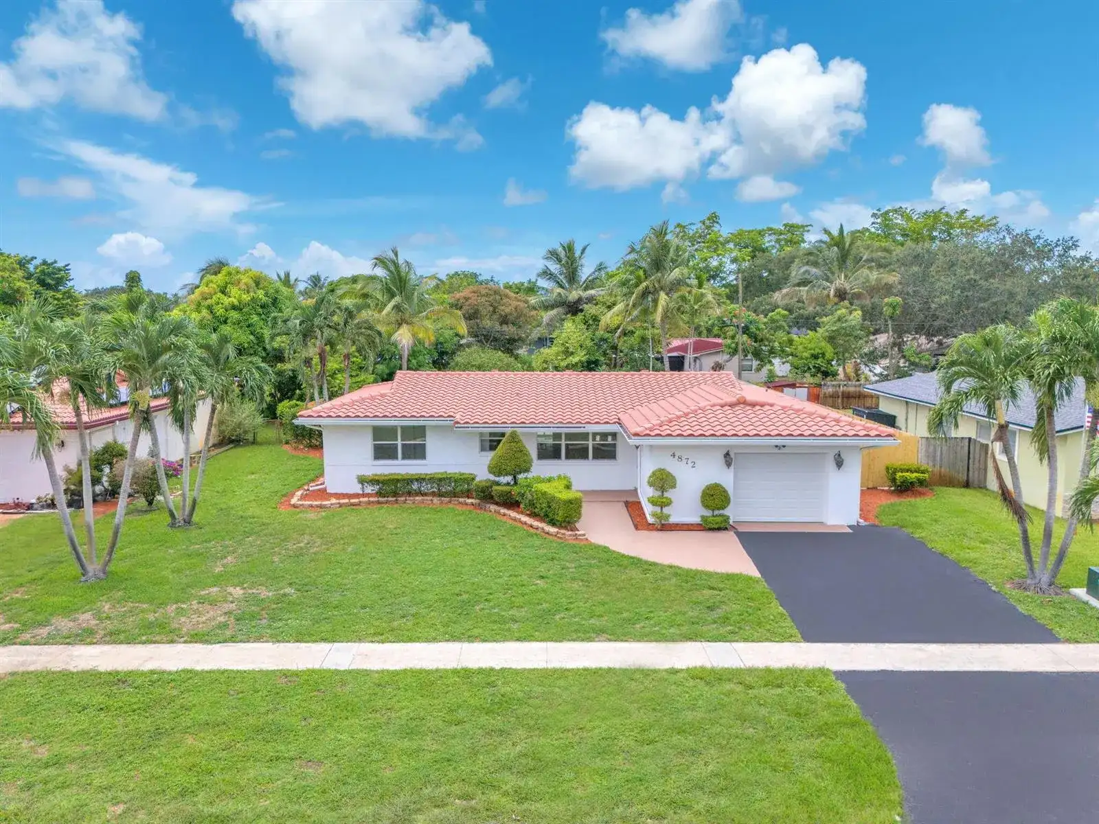 4872 NW 6TH Court, Plantation FL 33317 photo 2