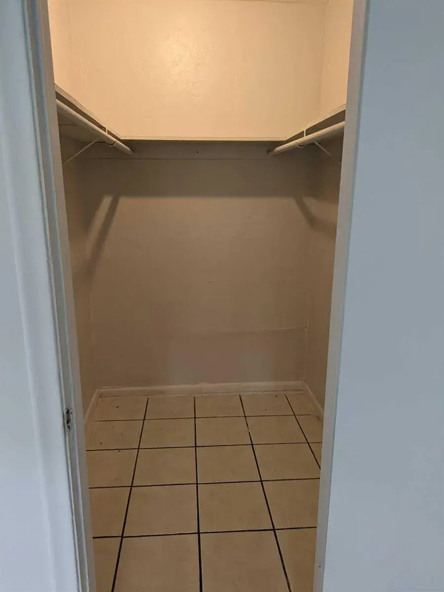 4000 NW WOODSIDE Drive # 1, Coral Springs FL 33065