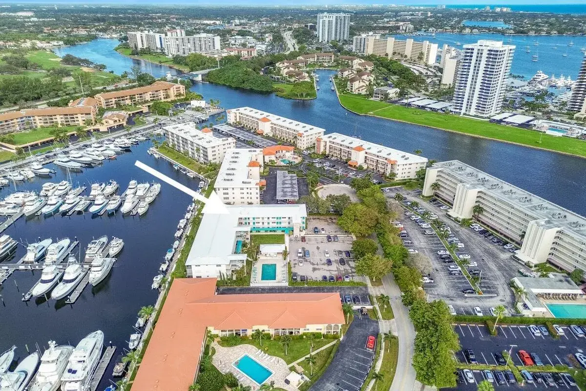 37 Yacht Club Drive # 303, North Palm Beach FL 33408 photo 2