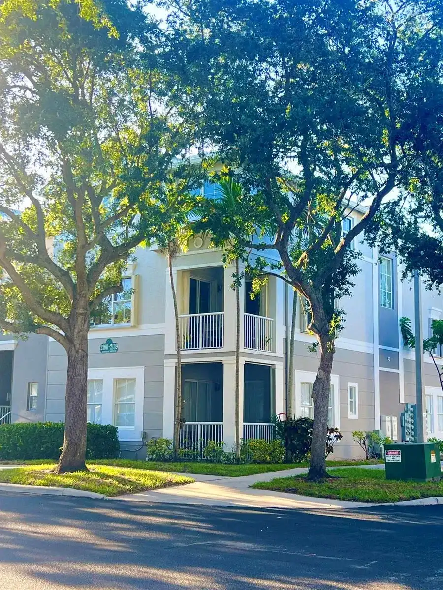 2116 SHOMA Drive Unit 2116, Royal Palm Beach FL 33414
