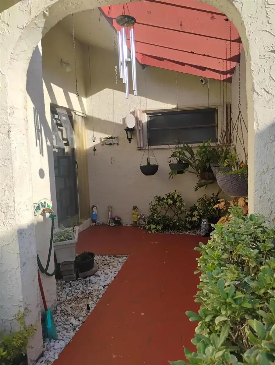 5665 LAKEVIEW MEWS Drive, Boynton Beach FL 33437 photo 3