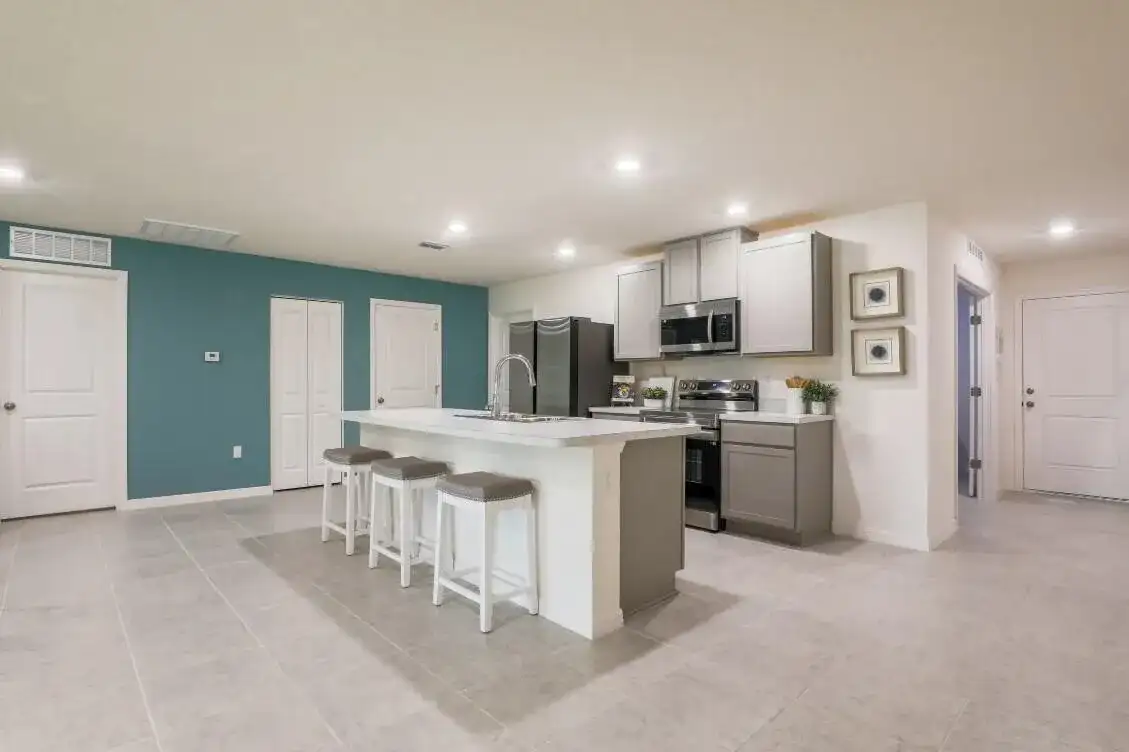 7945 103RD Court, Vero Beach FL 32967 photo 4