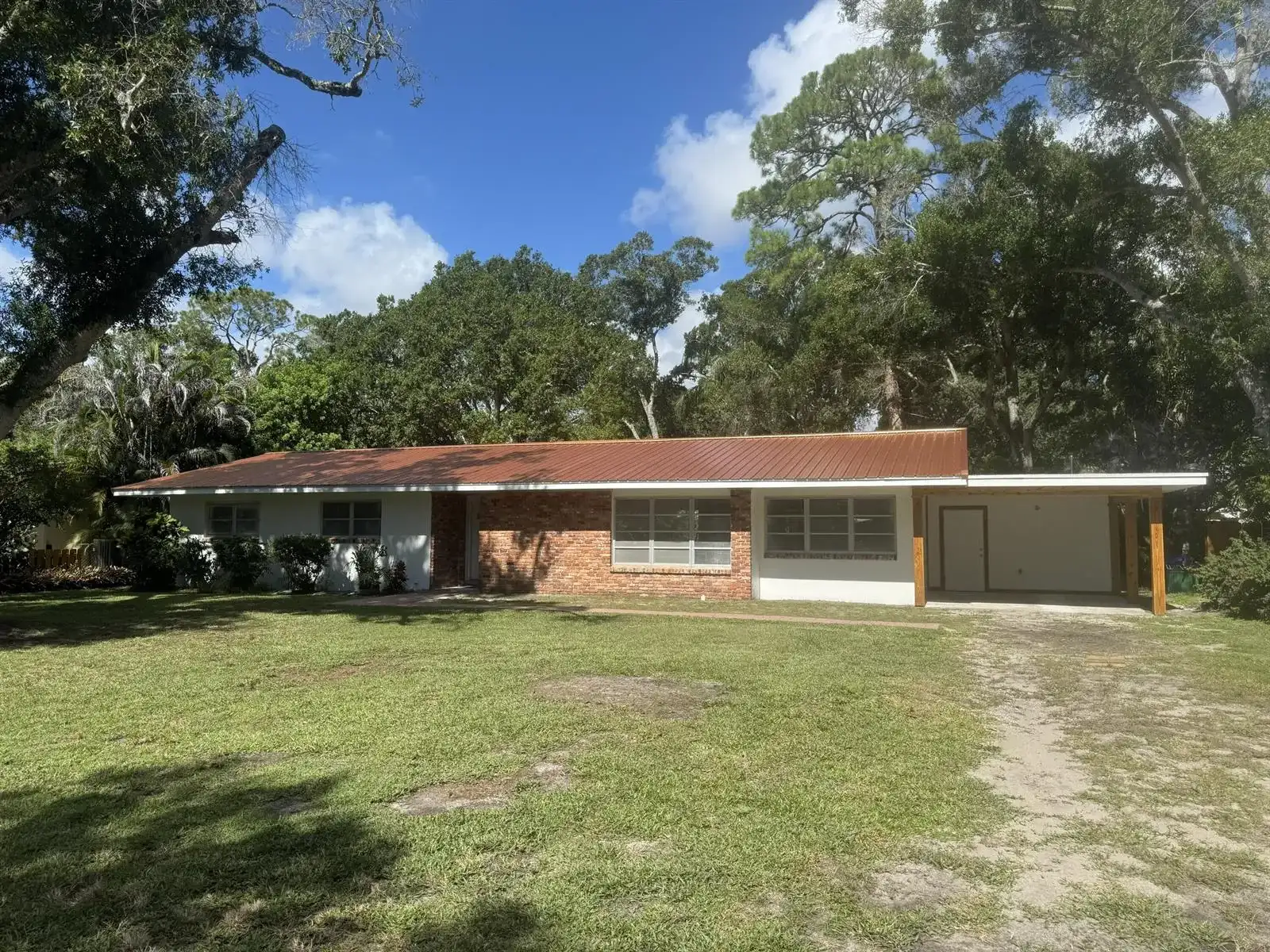 1749 26th Avenue, Vero Beach FL 32960