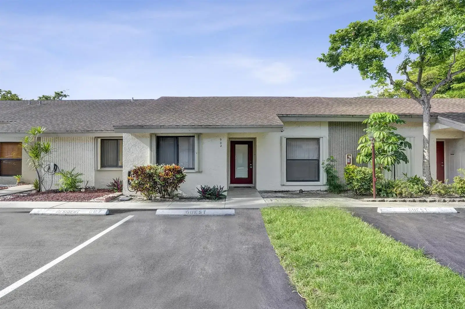 3066 S Oakland Forest Drive # 902, Oakland Park FL 33309 photo 2