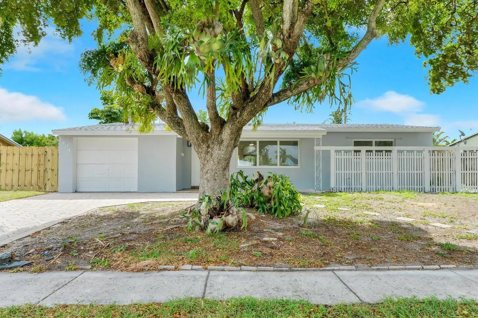 1404 SW 1ST Avenue, Deerfield Beach FL 33441 photo 2