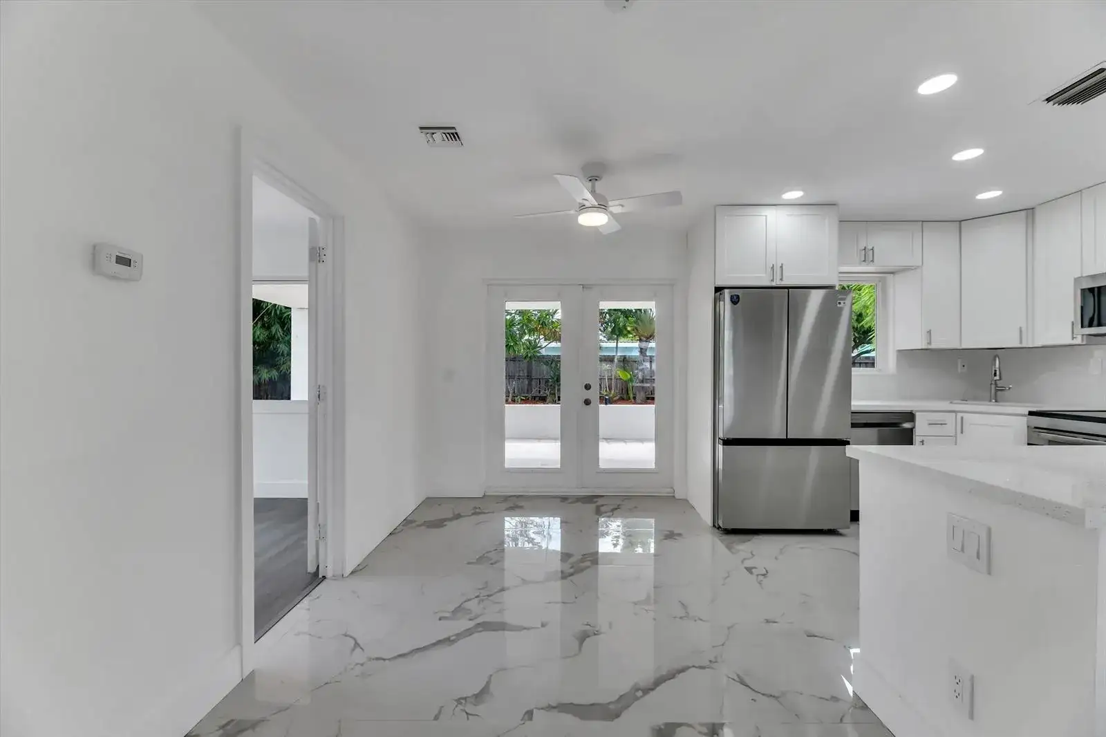 1404 SW 1ST Avenue, Deerfield Beach FL 33441 photo 4