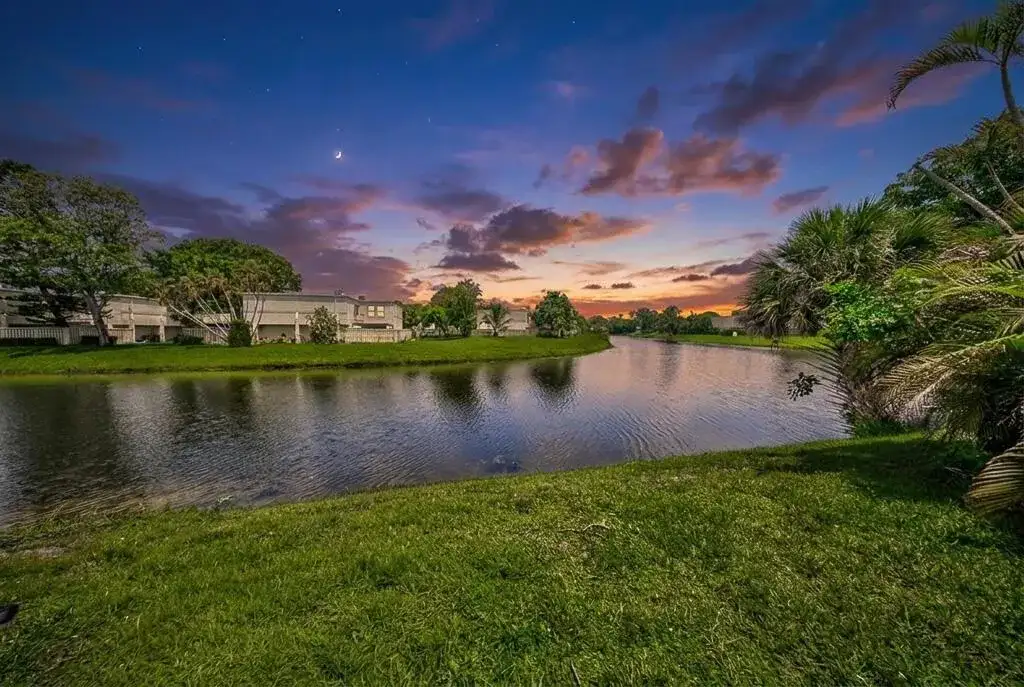 12037 Basin Street N, Wellington FL 33414 photo 2
