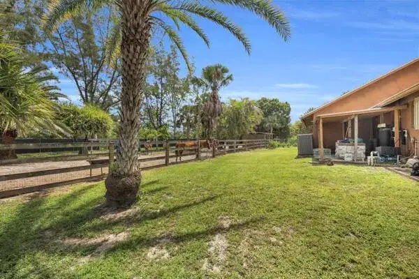 15921 80TH Lane N, Loxahatchee FL 33470 photo 3