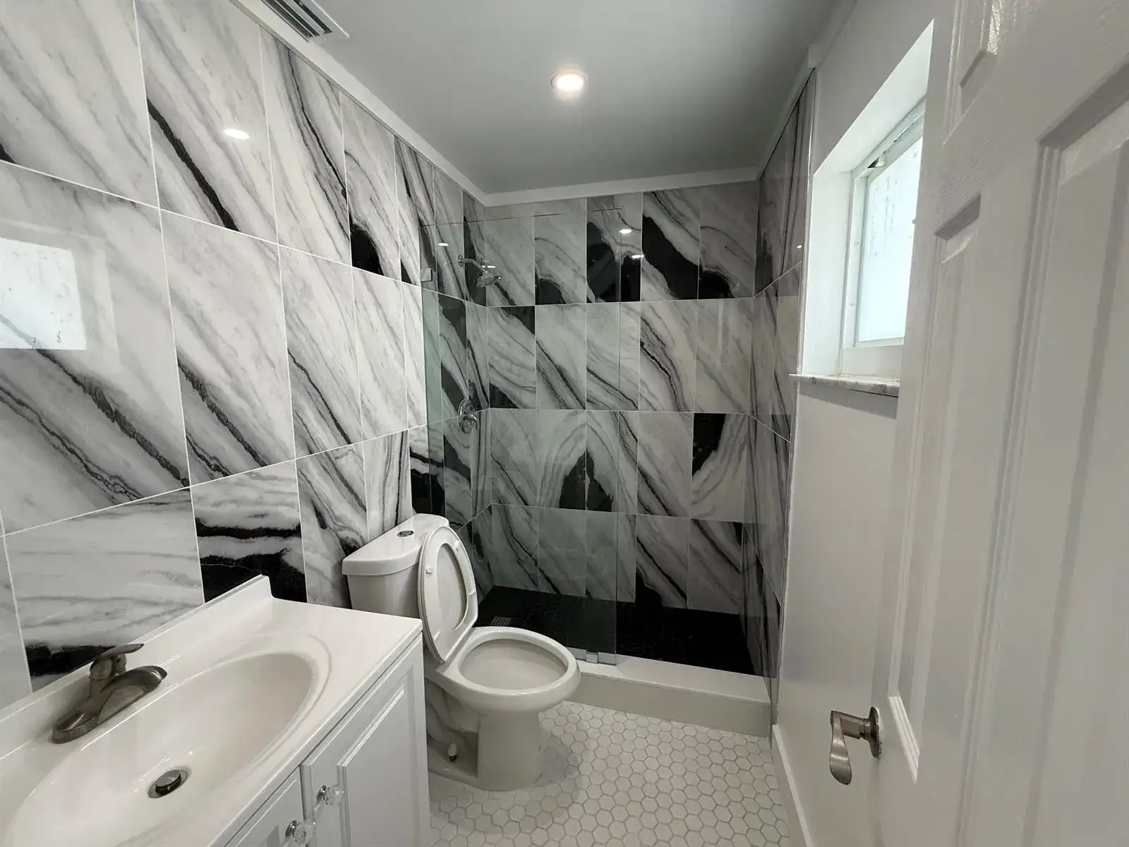1859 Lincoln Street # 202, Hollywood FL 33020 photo 4