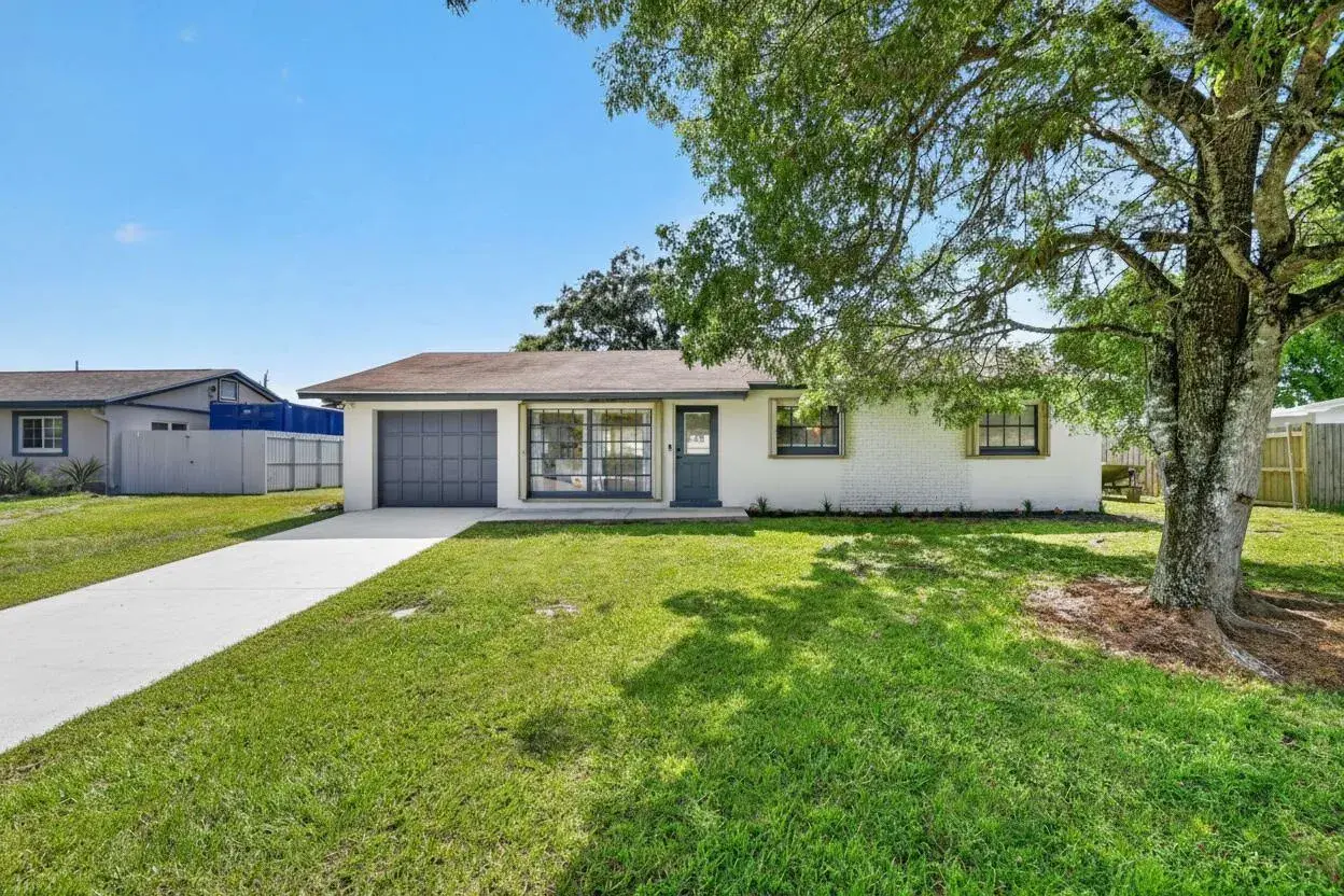 432 W Shadyside Circle, West Palm Beach FL 33415