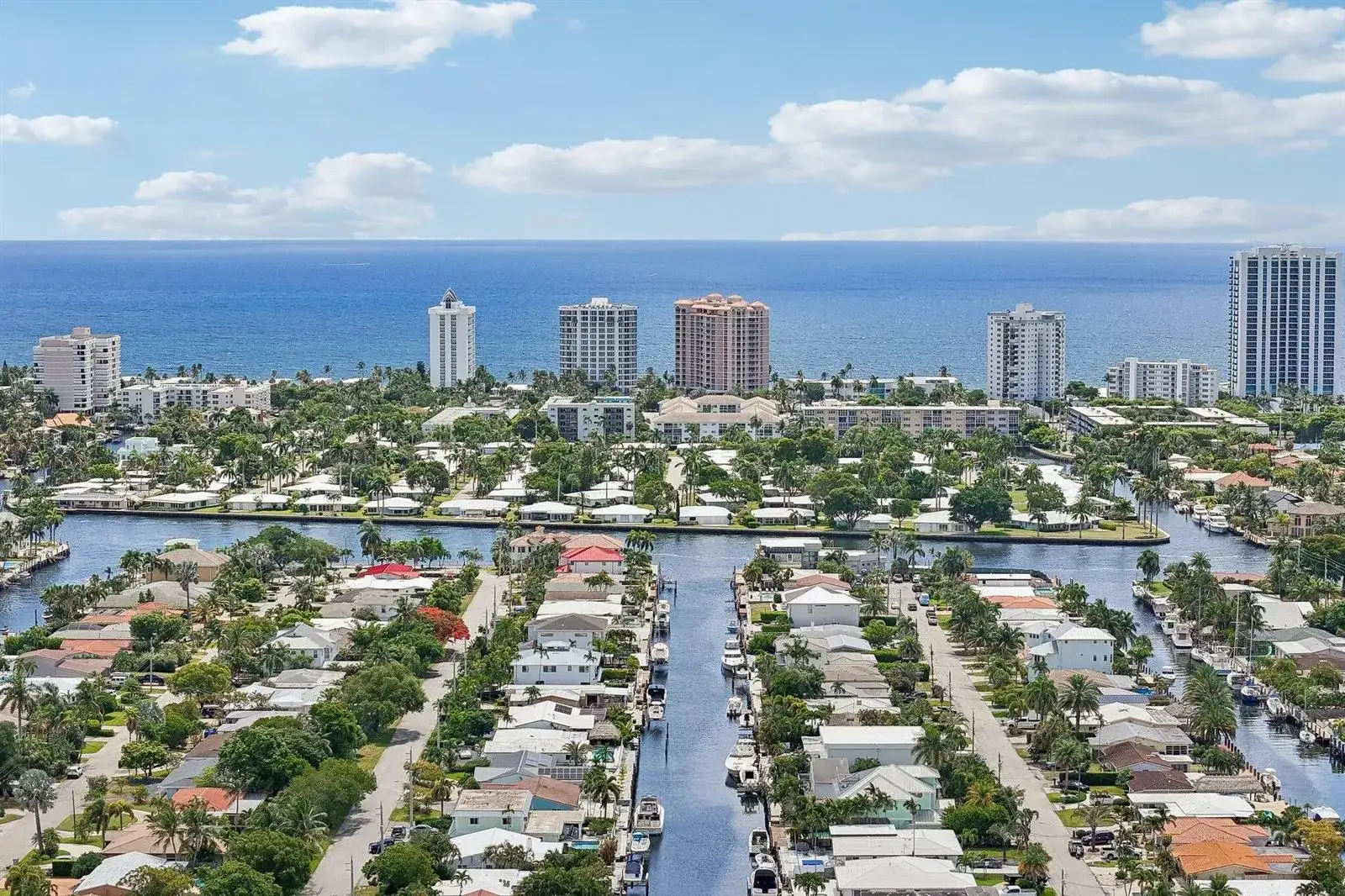 2304 SE 13TH Court, Pompano Beach FL 33062 photo 3