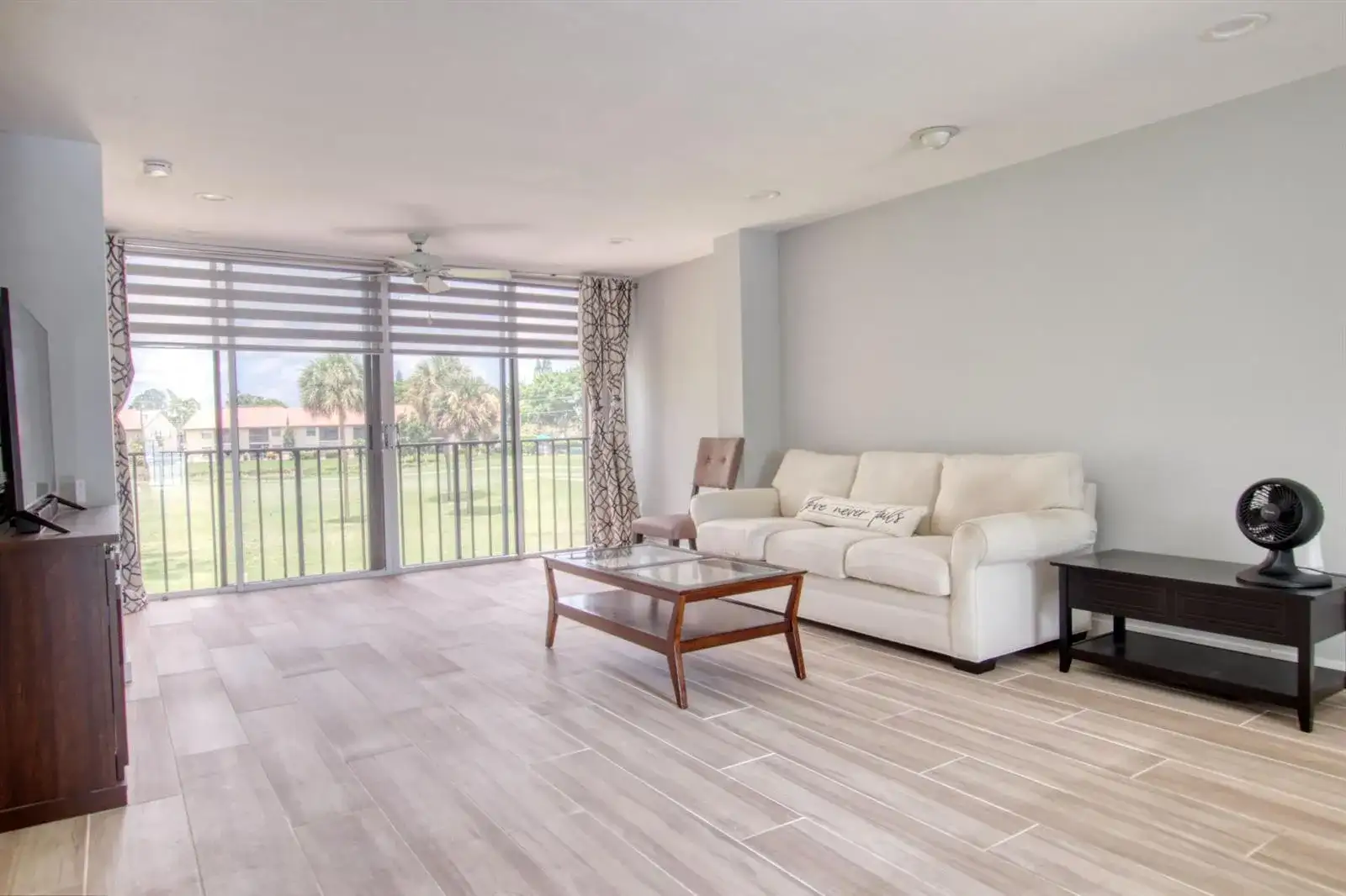 4471 Luxemburg Court # 206, Lake Worth FL 33467 photo 3