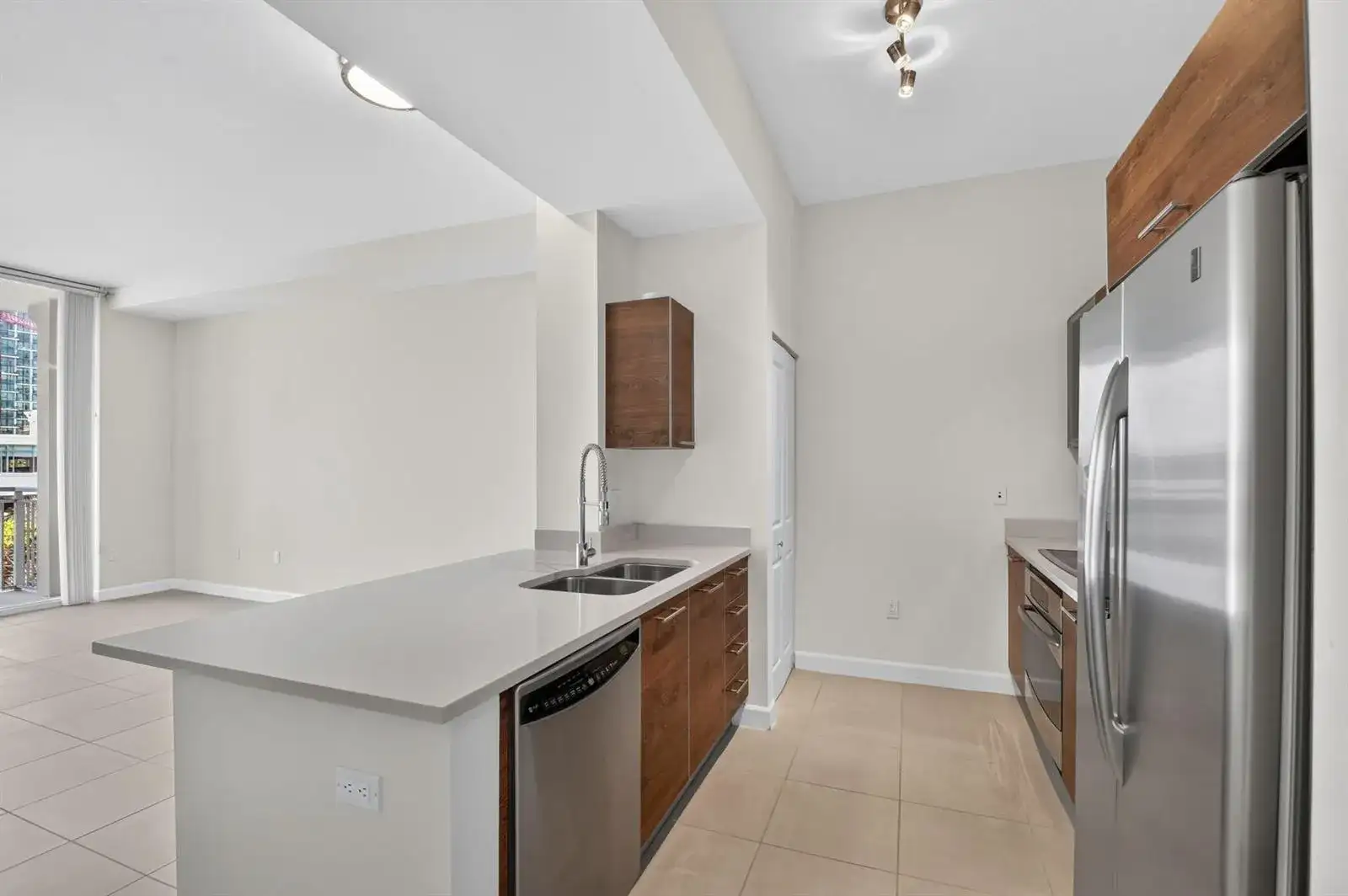 480 Hibiscus Street # 515, West Palm Beach FL 33401 photo 4