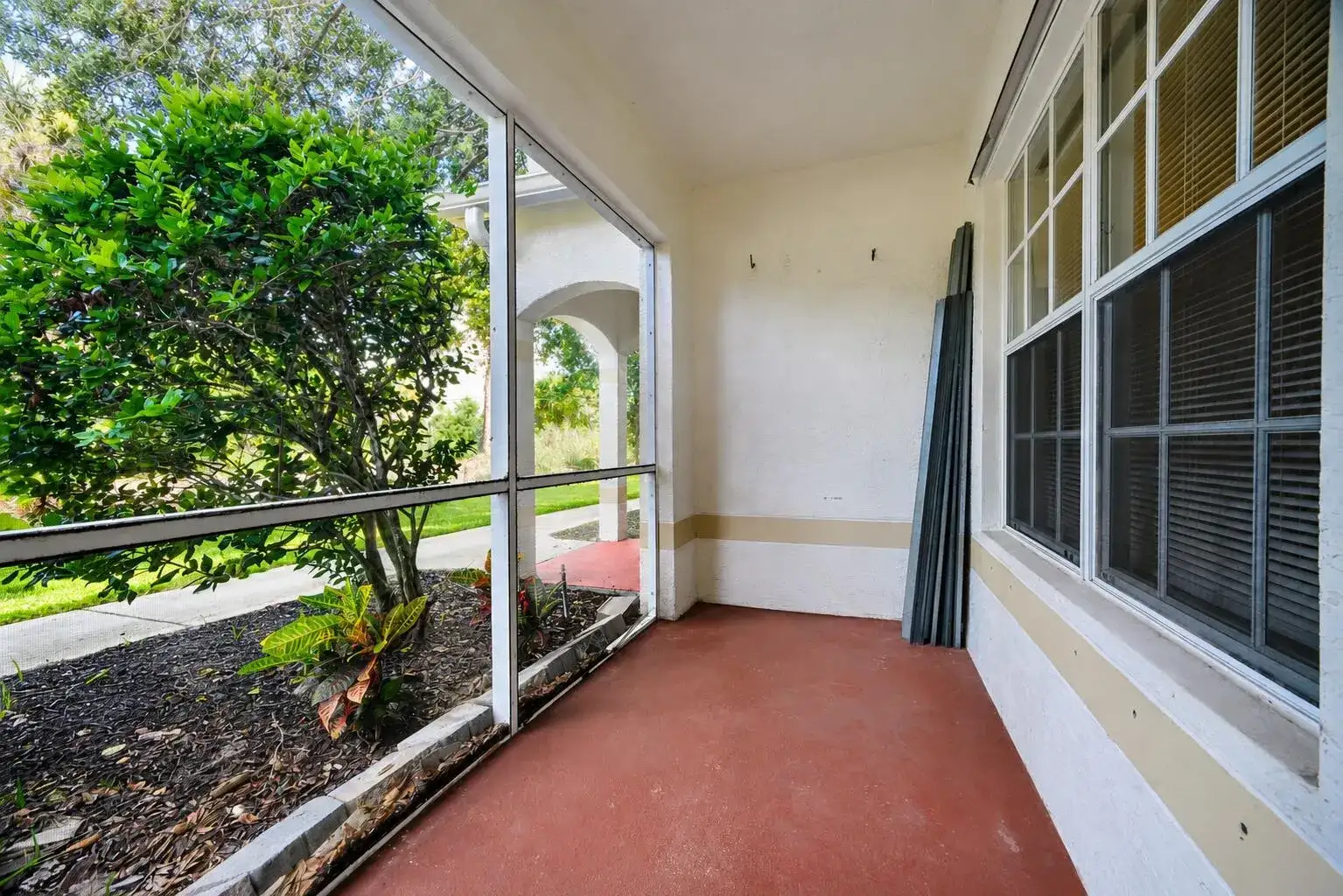 356 SE Rogers Court, Stuart FL 34994 photo 3