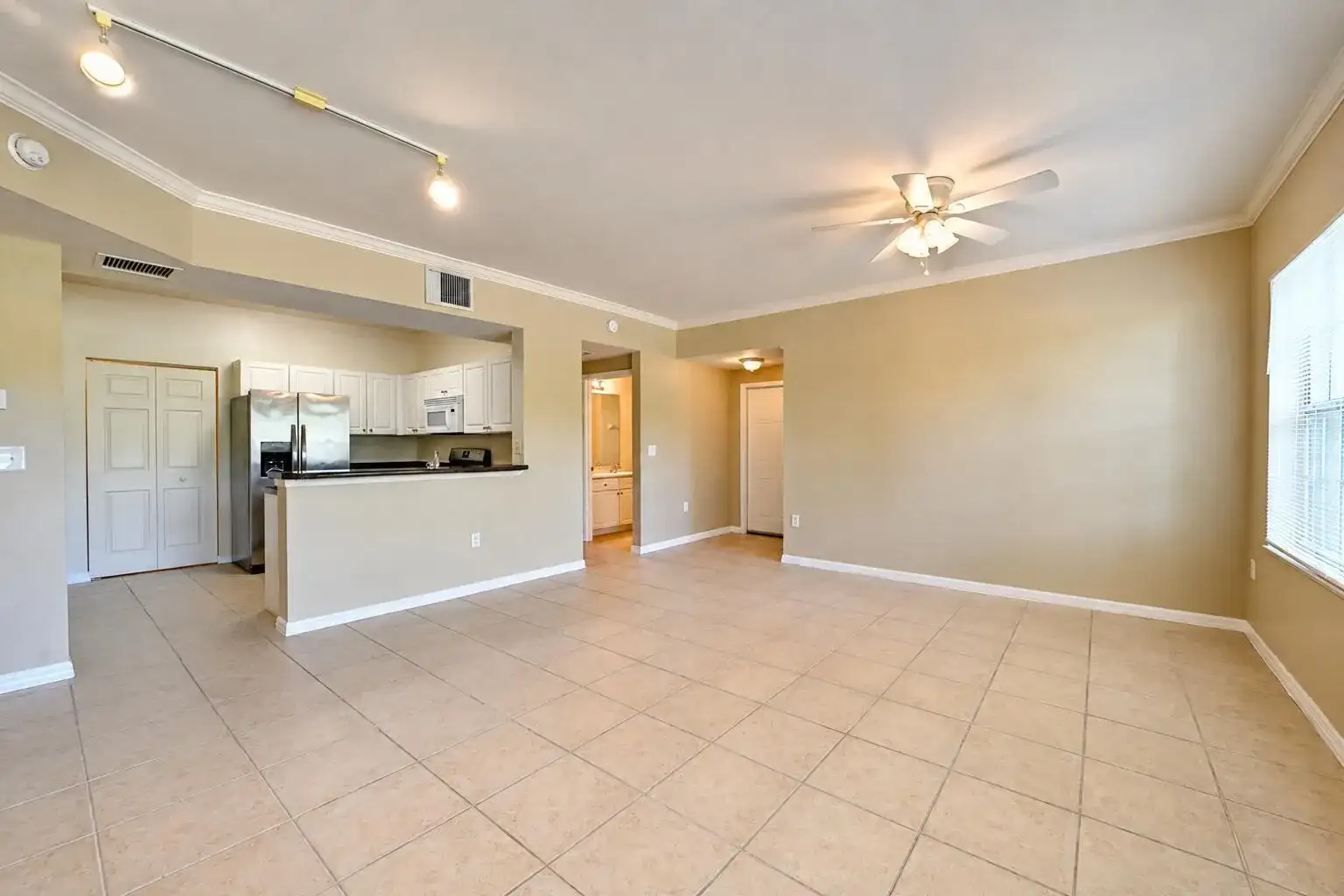 356 SE Rogers Court, Stuart FL 34994 photo 4