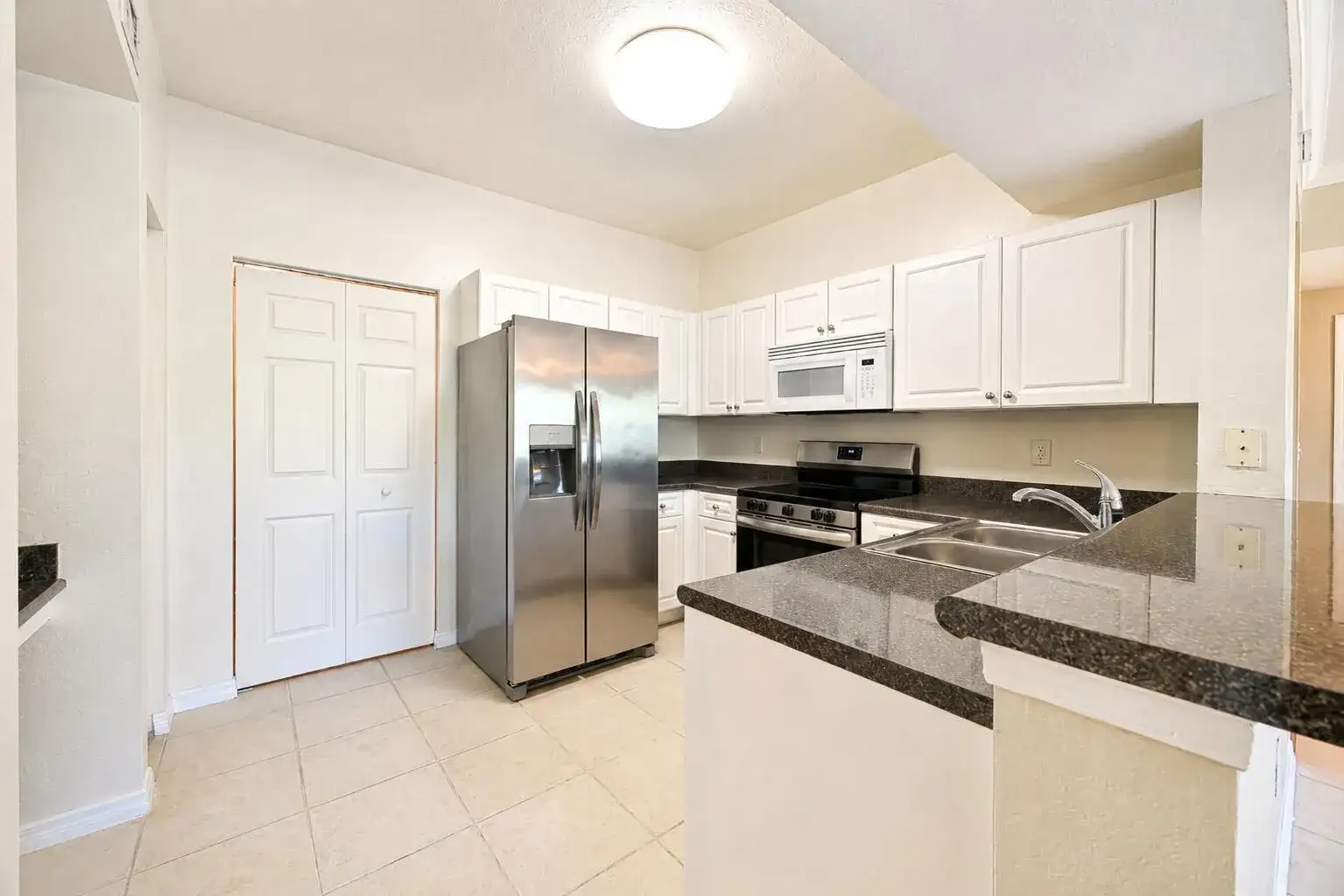 356 SE Rogers Court, Stuart FL 34994 photo 5