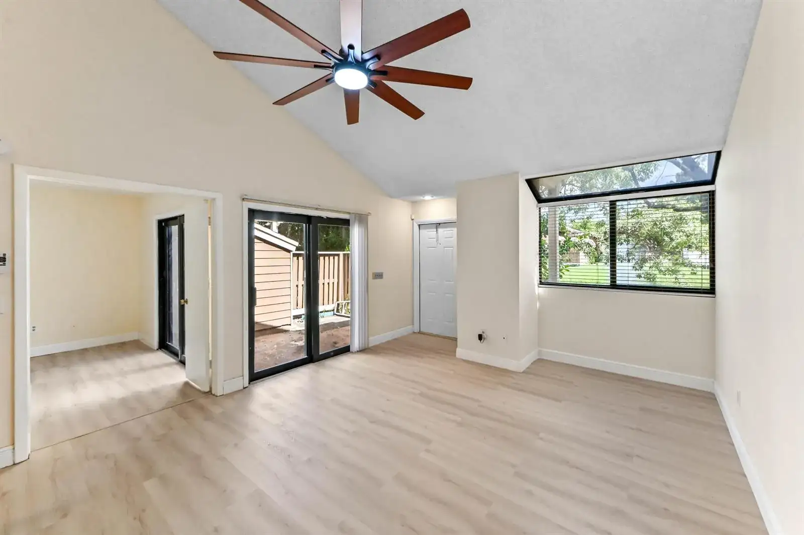 7184 Sportsmans Drive, North Lauderdale FL 33068 photo 5
